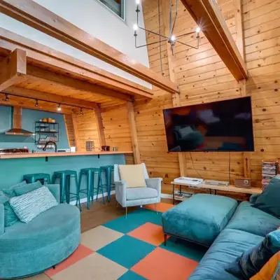 Charming Pinecrest Cabin with Private Deck