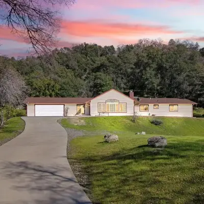 Villa near Yosemite & bass lake w/Hot Tub/EVcharge
