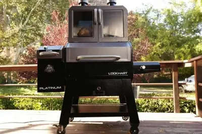 a grill with a tv on top of it at Reno Gem 3 and a half Miles to DT, 40 Miles to Tahoe in Reno