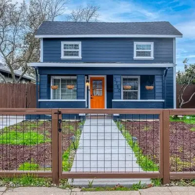 4BR Victorian Walk to UC Davis & Shriner Med Cen