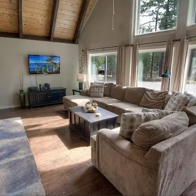 Snowshoe Chalet cabin