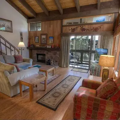 Bear Lake Hideaway condo