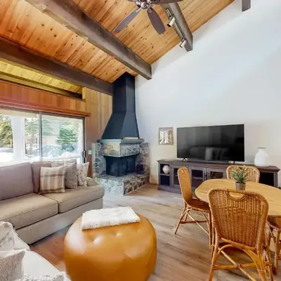 Kingswood Village 60