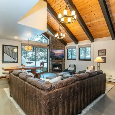 North Lake Tahoe Cabin and Hot Tub
