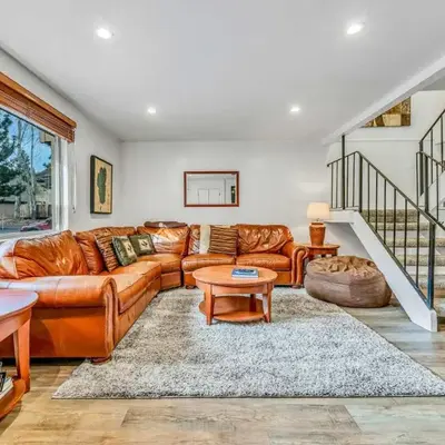 Modern 3BD -Walk to Lake & Beach